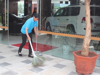 如何選擇好的昆明商場保潔公司:一級的昆明寫字樓保潔圖片|如何選擇好的昆明商場保潔公司:一級的昆明寫字樓保潔產(chǎn)品圖片由云南瑞龍保潔服務公司生產(chǎn)提供-